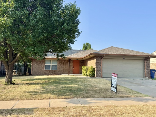 428 W Greenwood Drive - 1
