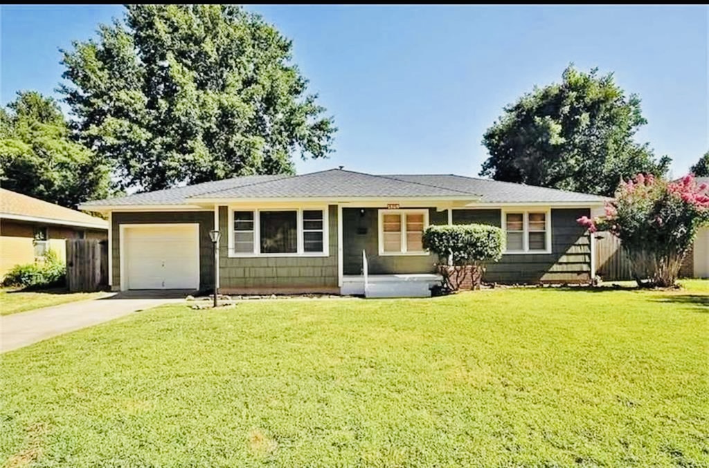 1505 Huntington Way